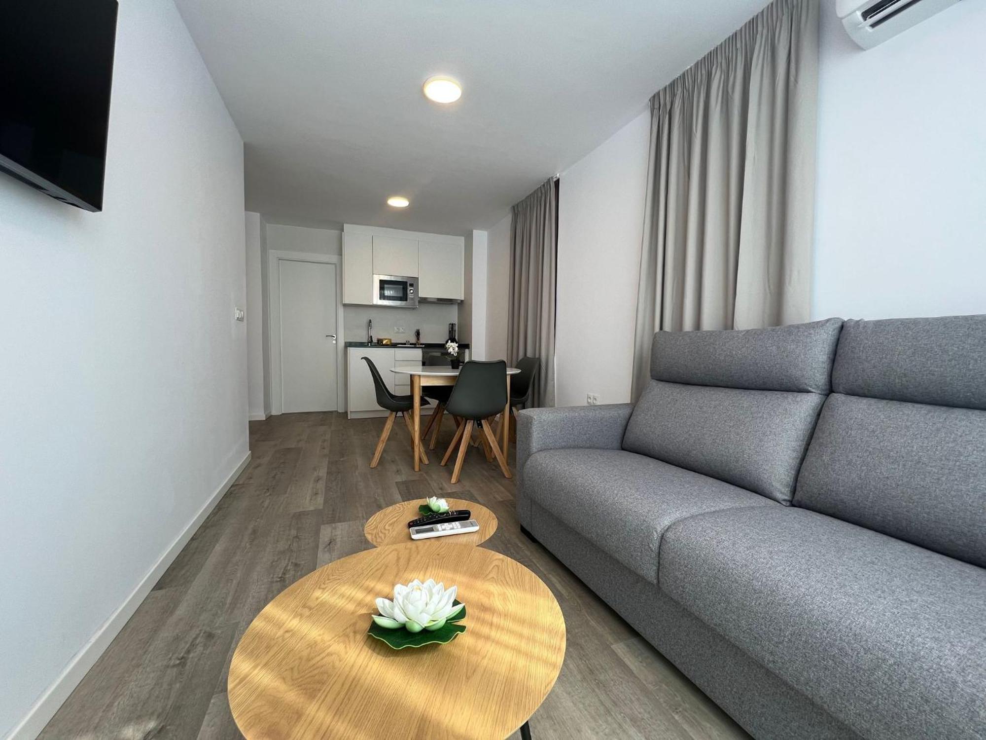 Apartamentos Aurea Pal 8 Y Gran Atenea Esperanto 5 Бенидорм Экстерьер фото